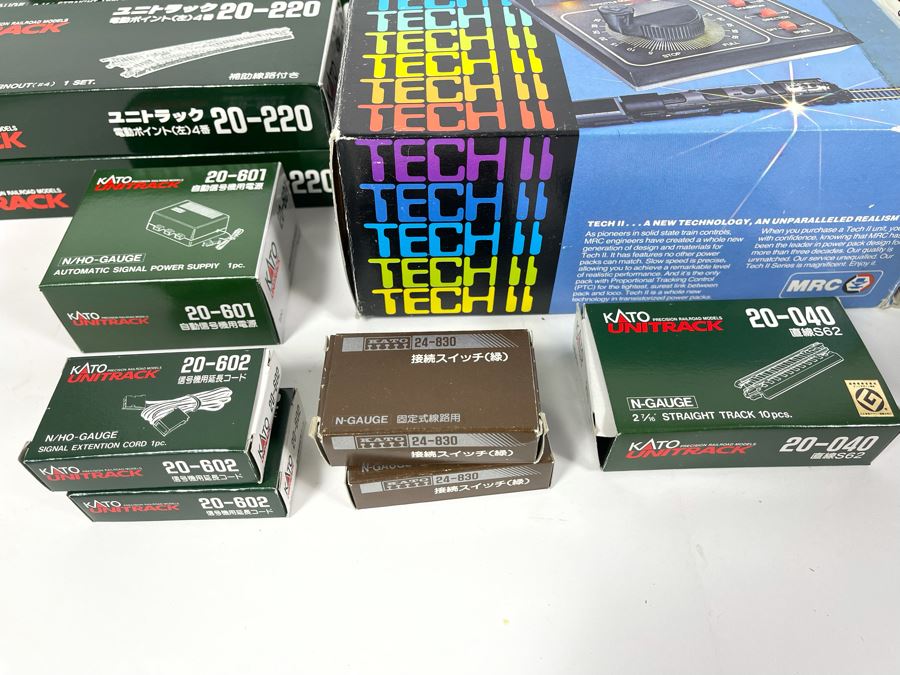 Large Collection Of Kato Train Accessories (Mainly Train Tracks), MRC Tech II Model Train Controller And MRC Tech II Sound Generator [Photo 12]