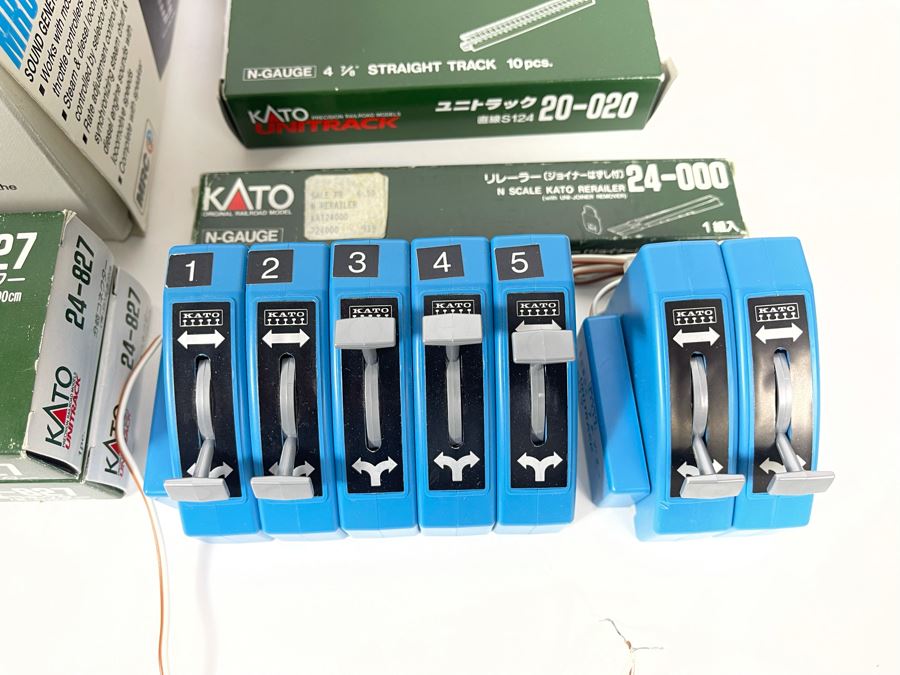 Large Collection Of Kato Train Accessories (Mainly Train Tracks), MRC Tech II Model Train Controller And MRC Tech II Sound Generator [Photo 10]