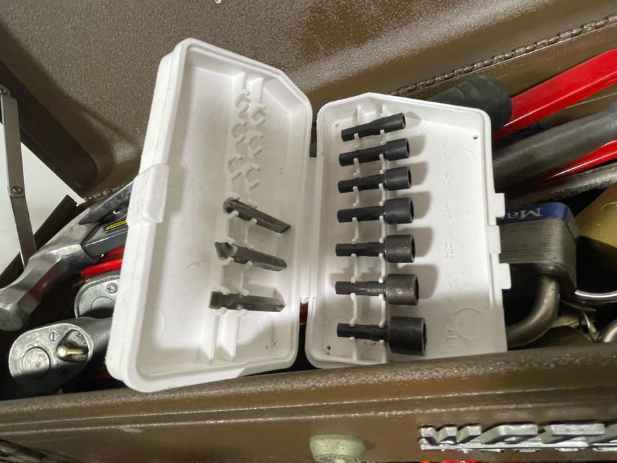 Waterloo Industrial Machinist Toolbox Loaded With Tools Including Snap-On, Craftsman, Mercedes-Benz Wrenches 21W X 9D X 13.5H - See Photos [Photo 10]