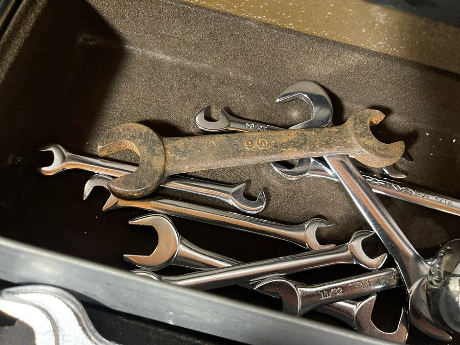 Waterloo Industrial Machinist Toolbox Loaded With Tools Including Snap-On, Craftsman, Mercedes-Benz Wrenches 21W X 9D X 13.5H - See Photos [Photo 24]