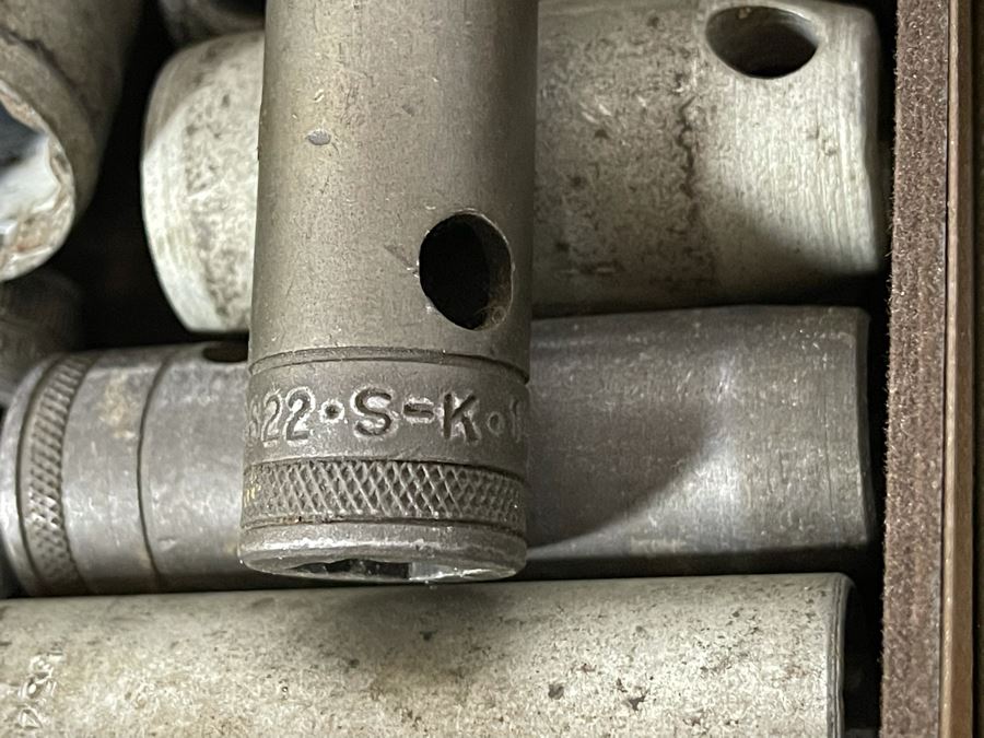 Waterloo Industrial Machinist Toolbox Loaded With Tools Including Snap-On, Craftsman, Mercedes-Benz Wrenches 21W X 9D X 13.5H - See Photos [Photo 17]