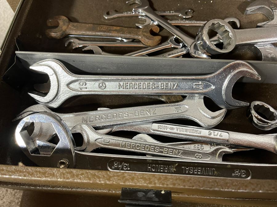 Waterloo Industrial Machinist Toolbox Loaded With Tools Including Snap-On, Craftsman, Mercedes-Benz Wrenches 21W X 9D X 13.5H - See Photos [Photo 22]