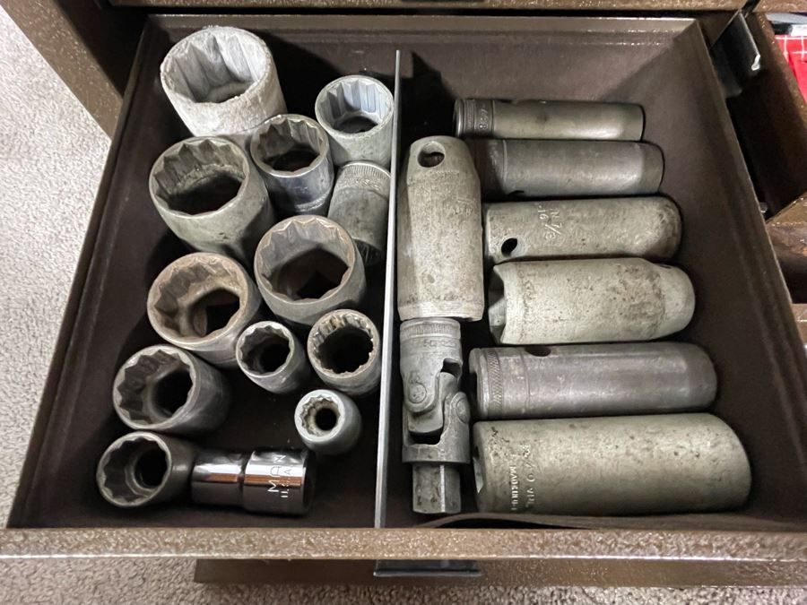 Waterloo Industrial Machinist Toolbox Loaded With Tools Including Snap-On, Craftsman, Mercedes-Benz Wrenches 21W X 9D X 13.5H - See Photos [Photo 14]