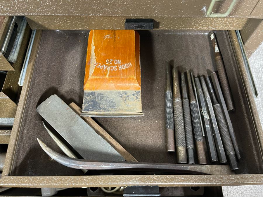 Waterloo Industrial Machinist Toolbox Loaded With Tools Including Snap-On, Craftsman 21W X 9D X 13.5H - See Photos [Photo 16]