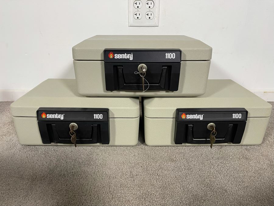 Three Sentry Fire-Safe Security Box Chest Model Safes 1100 14.5W X 11D X 6.5H [Photo 1]