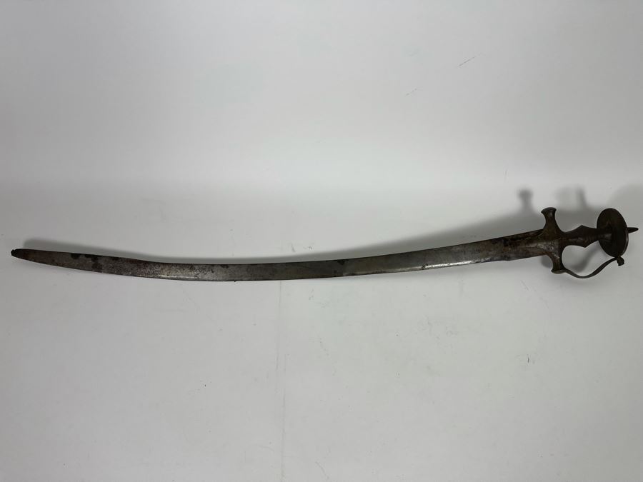 Antique Curved Blade Sword 38L [Photo 2]