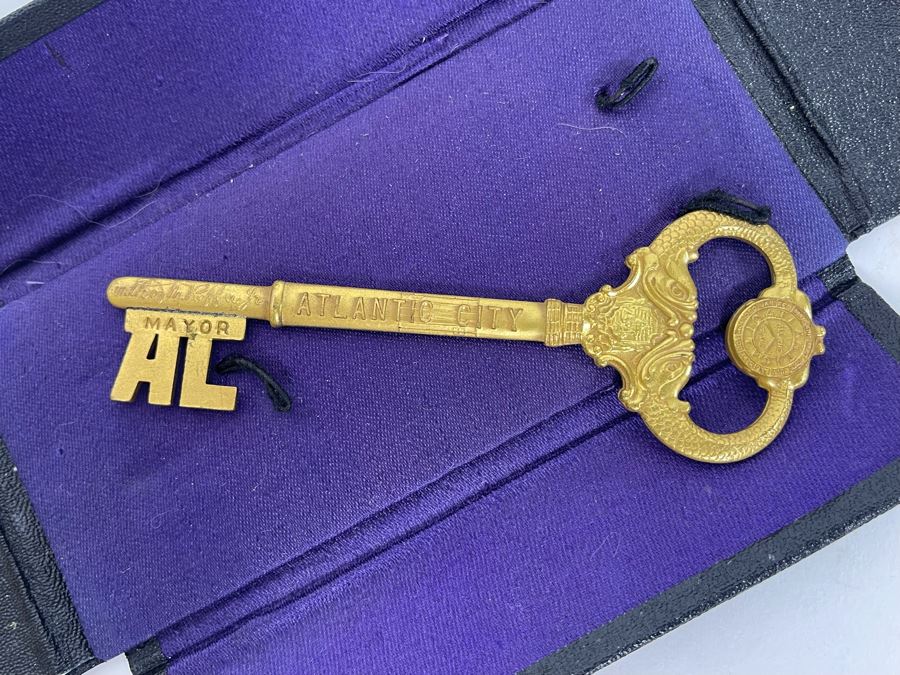 Antique 1920s Key To The City Of Atlantic City From Mayor Anthony Ruffu, Jr. [Photo 8]