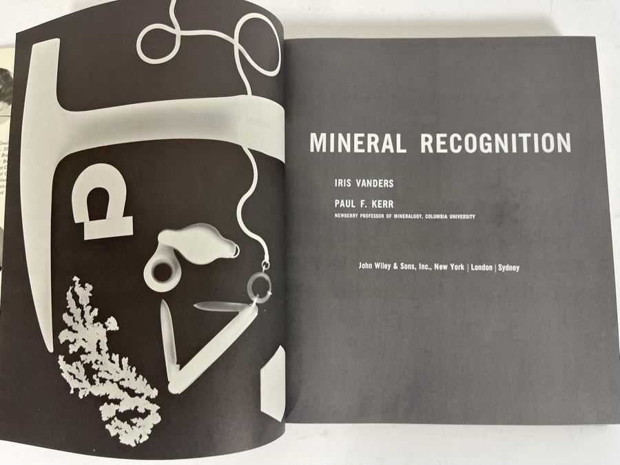 Signed First Edition 1967 Book Mineral Recognition Signed By Iris Vanders [Photo 7]