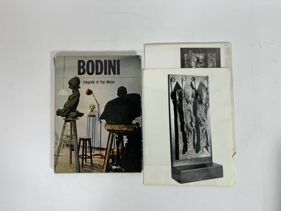 Signed Art Book Of Artist Floriano Bodini Sculptures Photography By Pepi Merisio Signed By Artist Floriano Bodini With Pair Of 8 X 10 B&W Photographs Of His Sculptures [Photo 4]