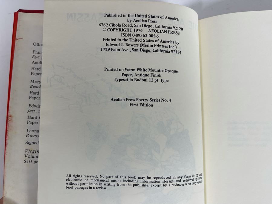 Signed First Edition 1976 Book The Age Of The Assassin By Suzanne Henig [Photo 6]