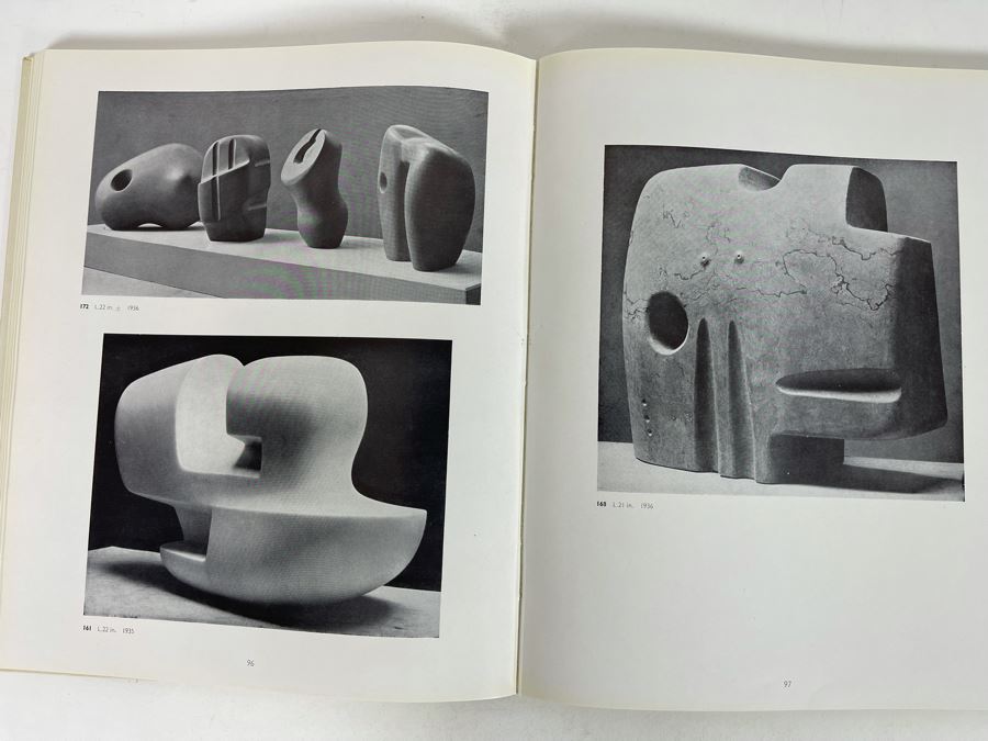 Henry Moore Volume One Sculptures And Drawings 1921-1948 London Percy Lund, Humphries & Company Ltd A. Zwemmer [Photo 12]