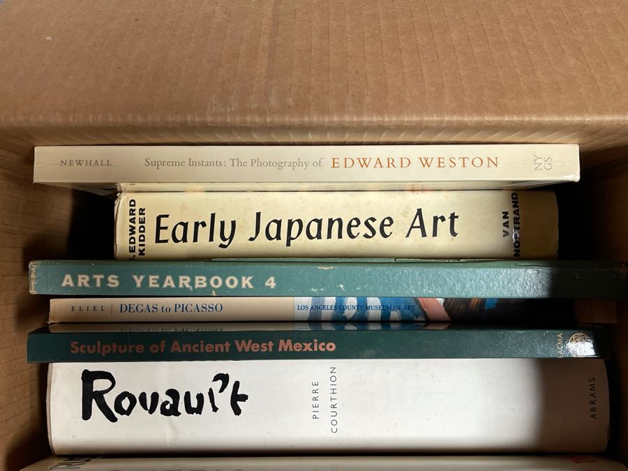 Book Lot Featuring Art Books - See Photos [Photo 3]