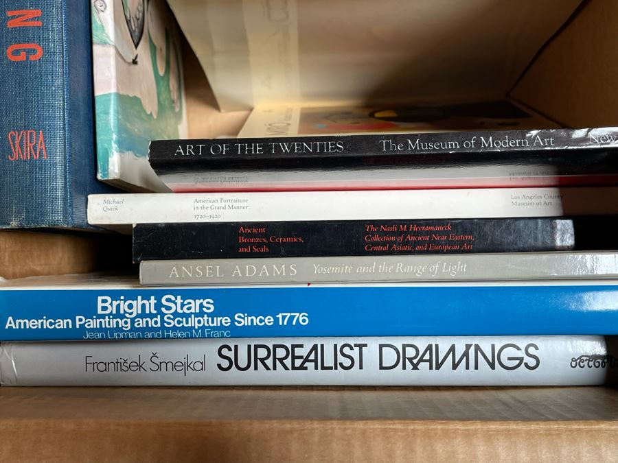 Book Lot Featuring Art Books - See Photos [Photo 9]