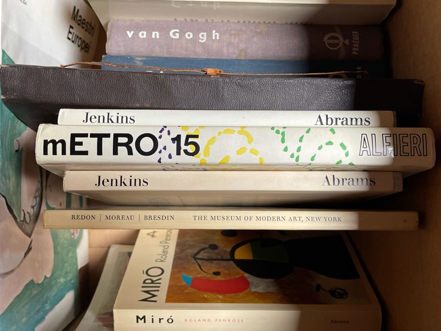 Book Lot Featuring Art Books - See Photos [Photo 5]