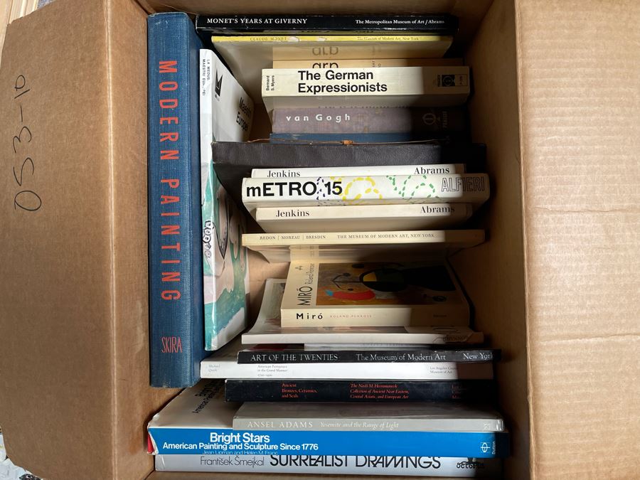 Book Lot Featuring Art Books - See Photos [Photo 2]