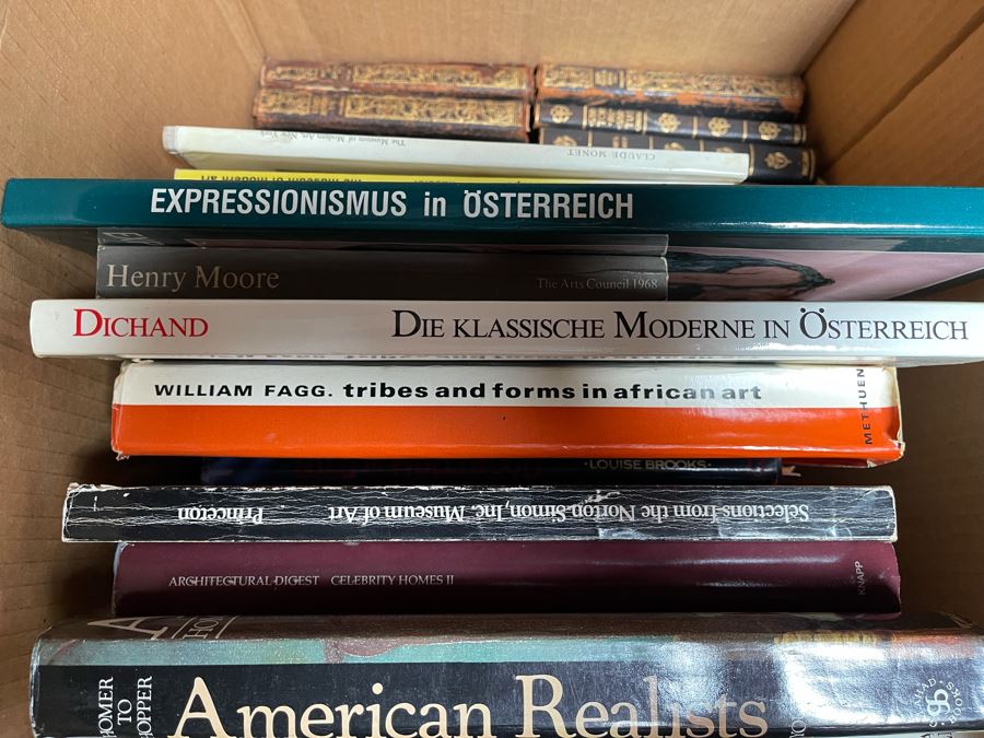 Book Lot Featuring Art Books - See Photos [Photo 7]