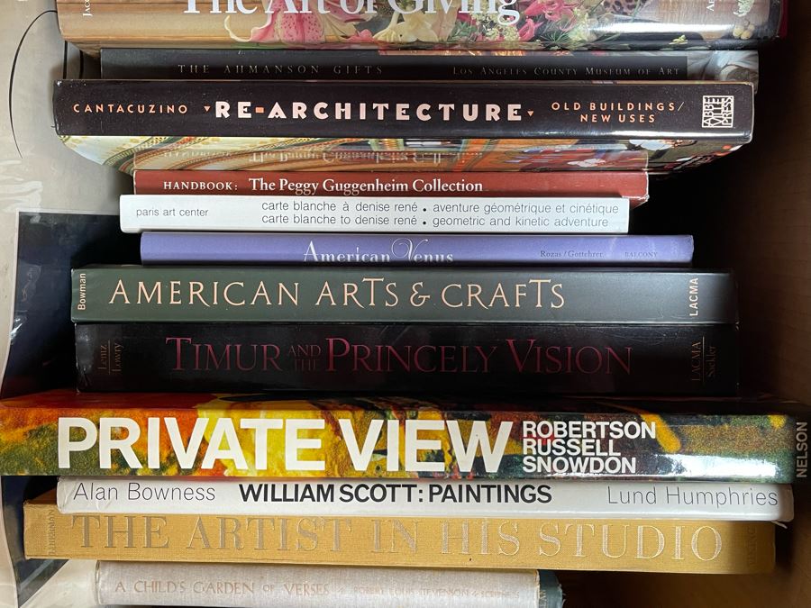 Book Lot Featuring Art Books - See Photos [Photo 5]