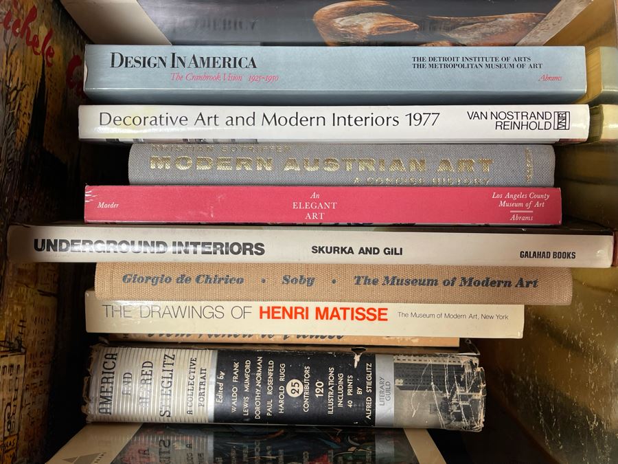 Book Lot Featuring Art Books - See Photos [Photo 6]