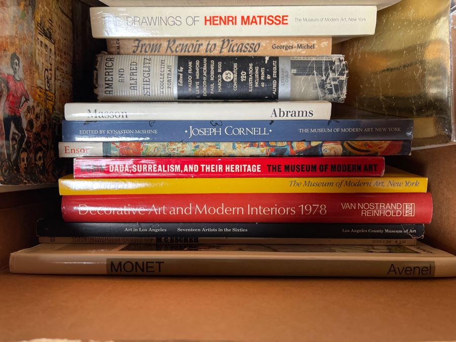 Book Lot Featuring Art Books - See Photos [Photo 3]