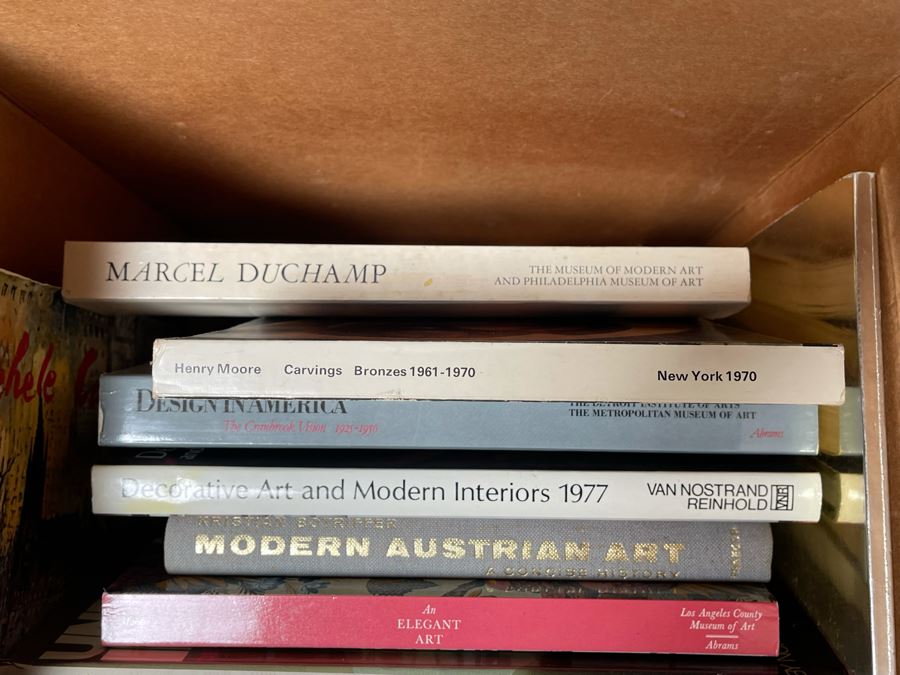 Book Lot Featuring Art Books - See Photos [Photo 8]