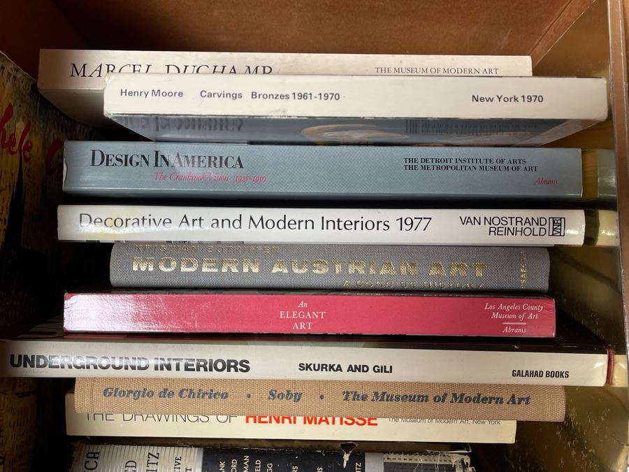 Book Lot Featuring Art Books - See Photos [Photo 7]