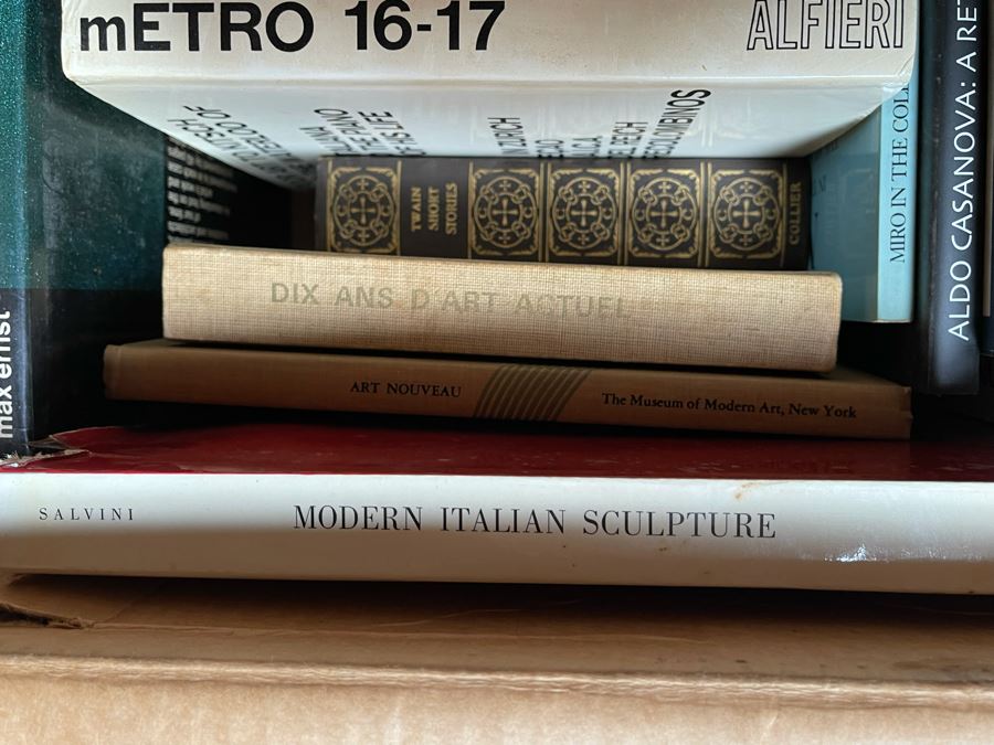 Book Lot Featuring Art Books - See Photos [Photo 8]