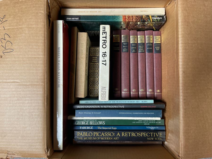 Book Lot Featuring Art Books - See Photos [Photo 1]