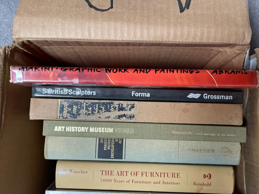 Book Lot Featuring Art Books - See Photos [Photo 9]
