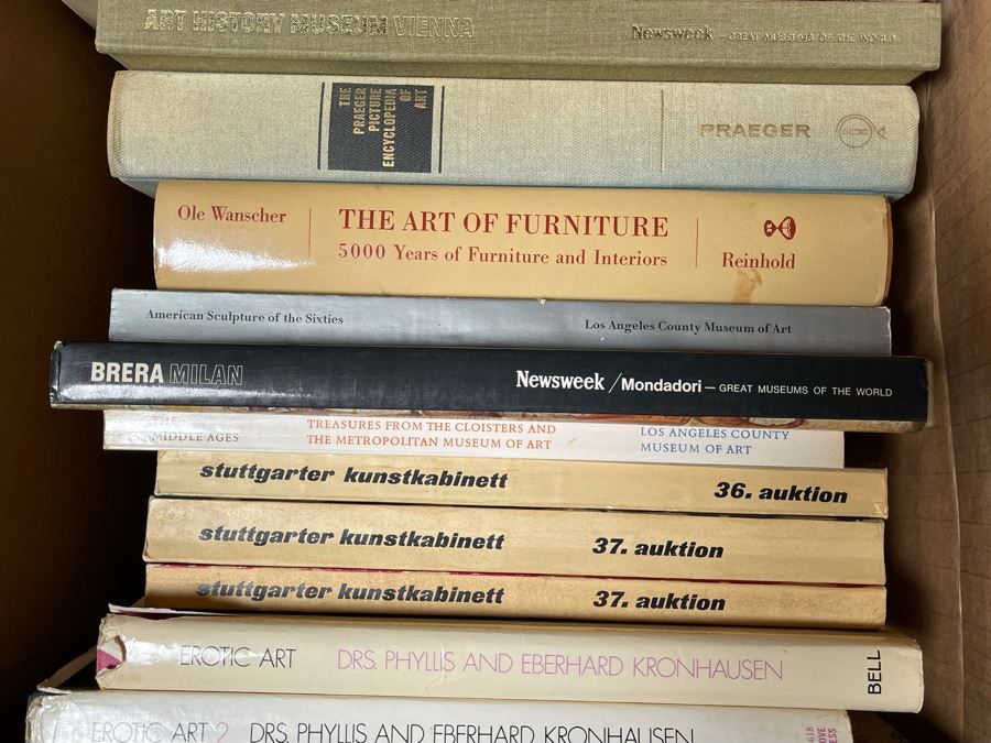 Book Lot Featuring Art Books - See Photos [Photo 7]