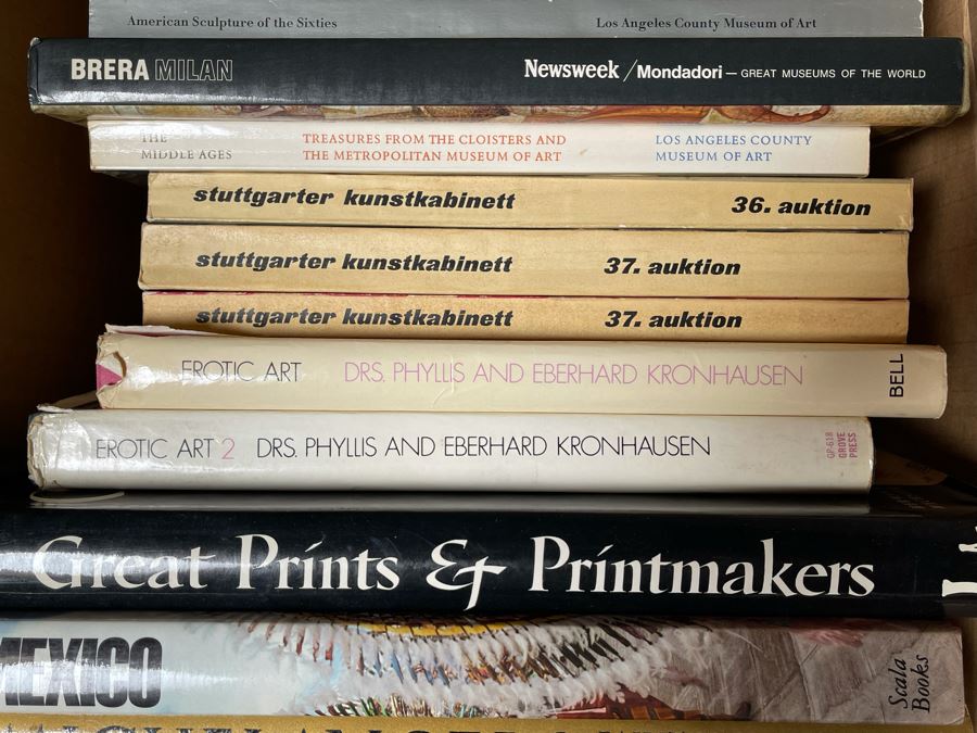 Book Lot Featuring Art Books - See Photos [Photo 5]