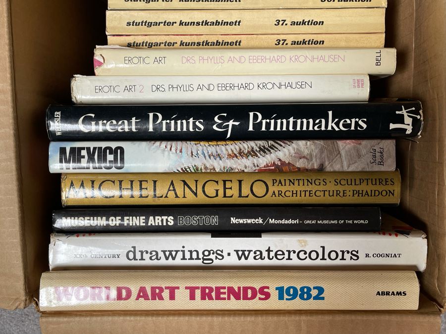 Book Lot Featuring Art Books - See Photos [Photo 3]