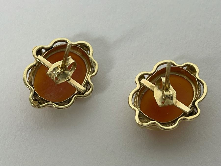 14K Gold Pair Of Carved Shell Cameo Earrings 3.9g [Photo 6]