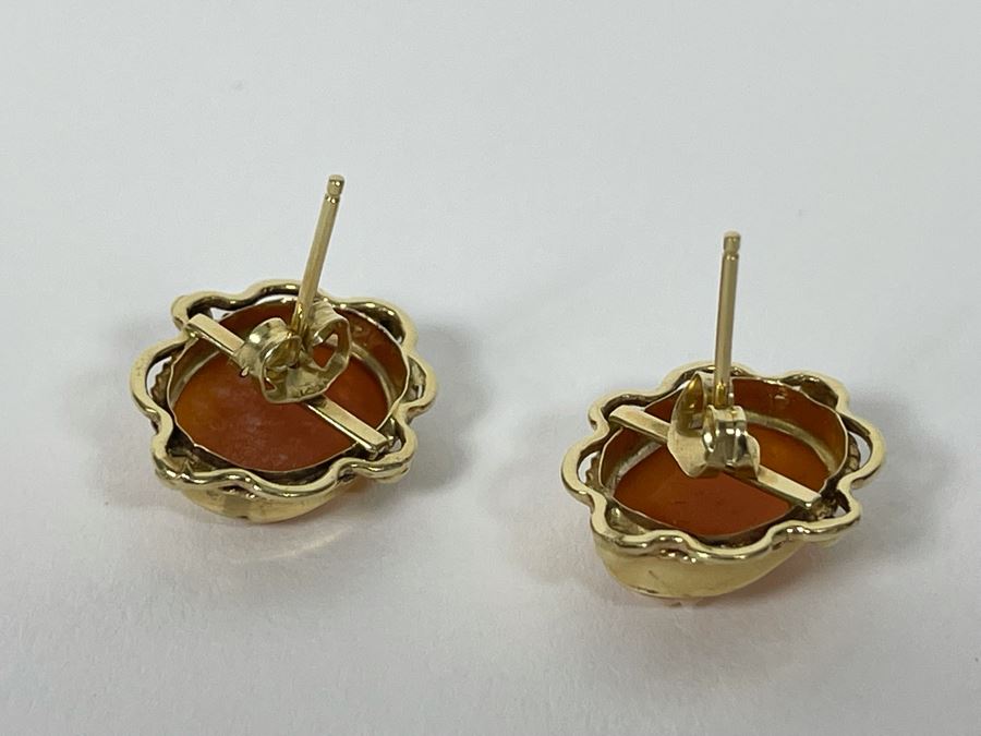 14K Gold Pair Of Carved Shell Cameo Earrings 3.9g [Photo 7]