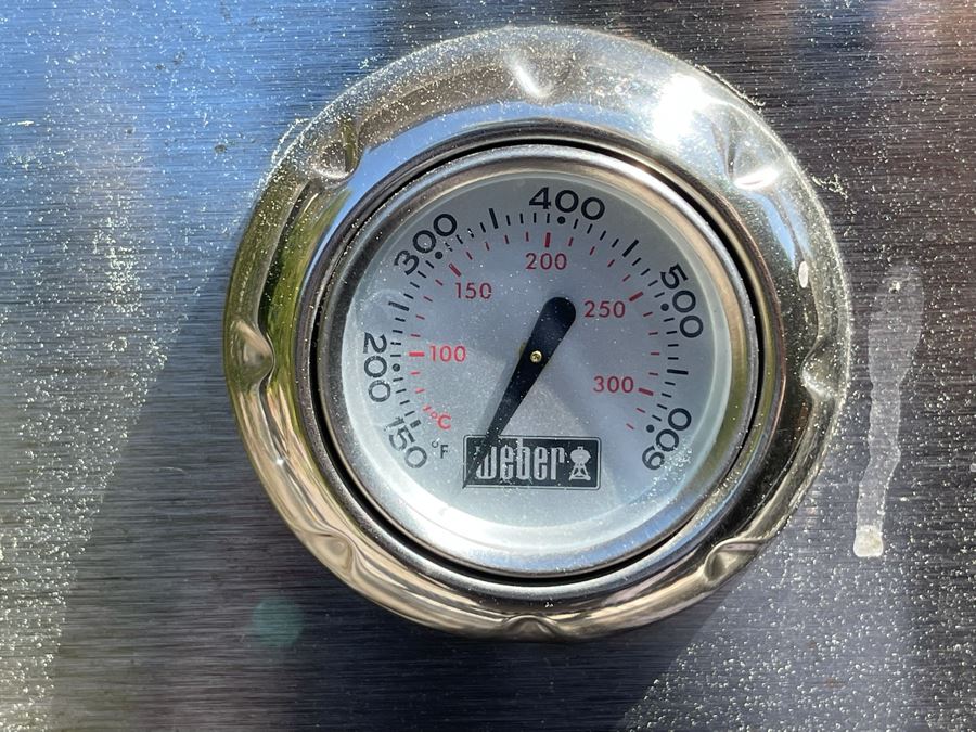 Weber Spirit Gas Grill [Photo 4]