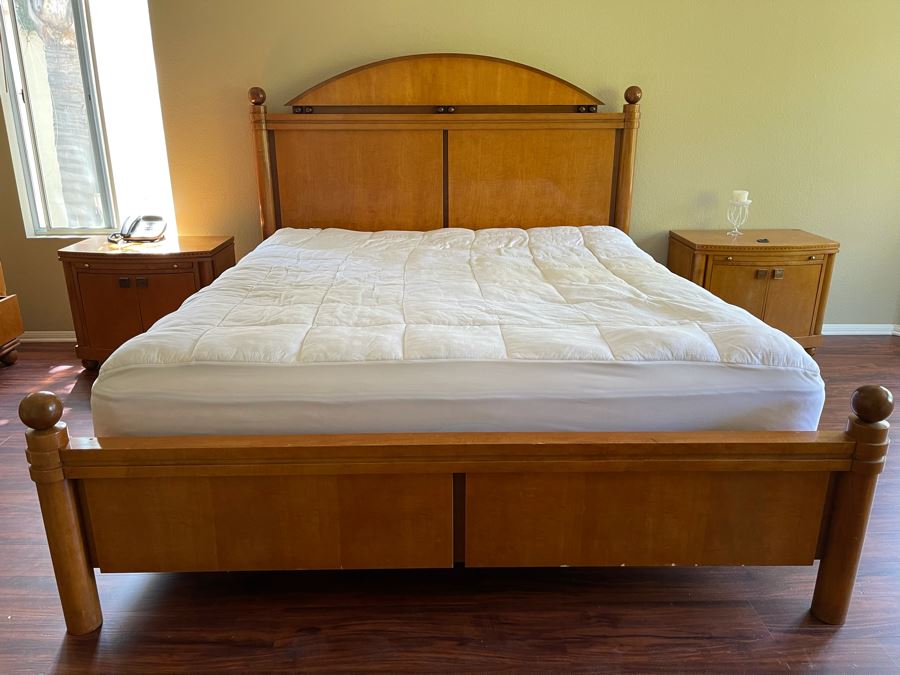 Hickory White Cal King Bed (No Mattress) And Pair Of Hickory White Inlaid Nightstands 28.5W X 18D X 24H [Photo 2]