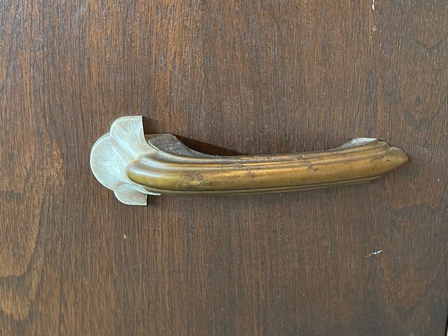 Vintage Wooden Buffet Sideboard Cabinet 60W X 20D X 38H [Photo 5]