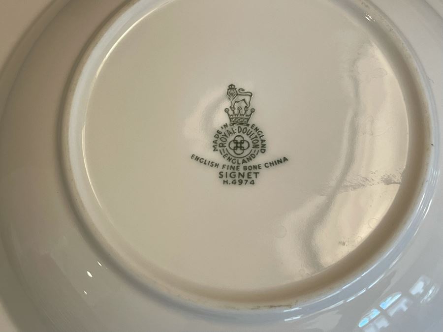 Royal Doulton Signet English Fine Bone China Set With Silver Rim [Photo 8]