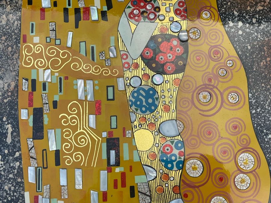 Gustav Klimt The Kiss Artwork With Mother Of Pearl Inlay (Black Frame Showing Reflection) 15.75 X 21.5 [Photo 16]