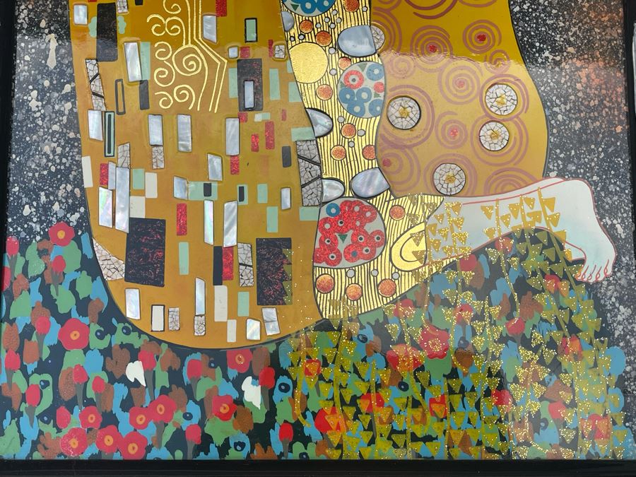 Gustav Klimt The Kiss Artwork With Mother Of Pearl Inlay (Black Frame Showing Reflection) 15.75 X 21.5 [Photo 14]