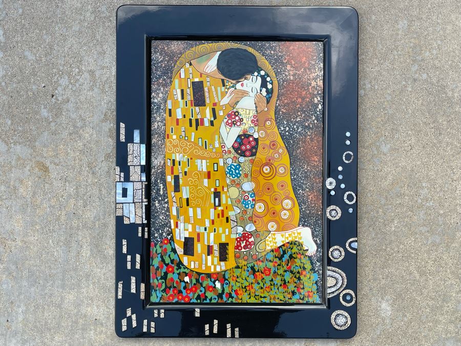 Gustav Klimt The Kiss Artwork With Mother Of Pearl Inlay (Black Frame Showing Reflection) 15.75 X 21.5 [Photo 12]