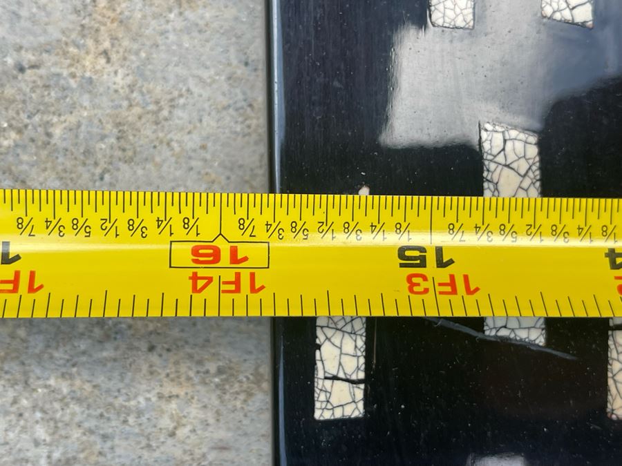 Gustav Klimt The Kiss Artwork With Mother Of Pearl Inlay (Black Frame Showing Reflection) 15.75 X 21.5 [Photo 18]