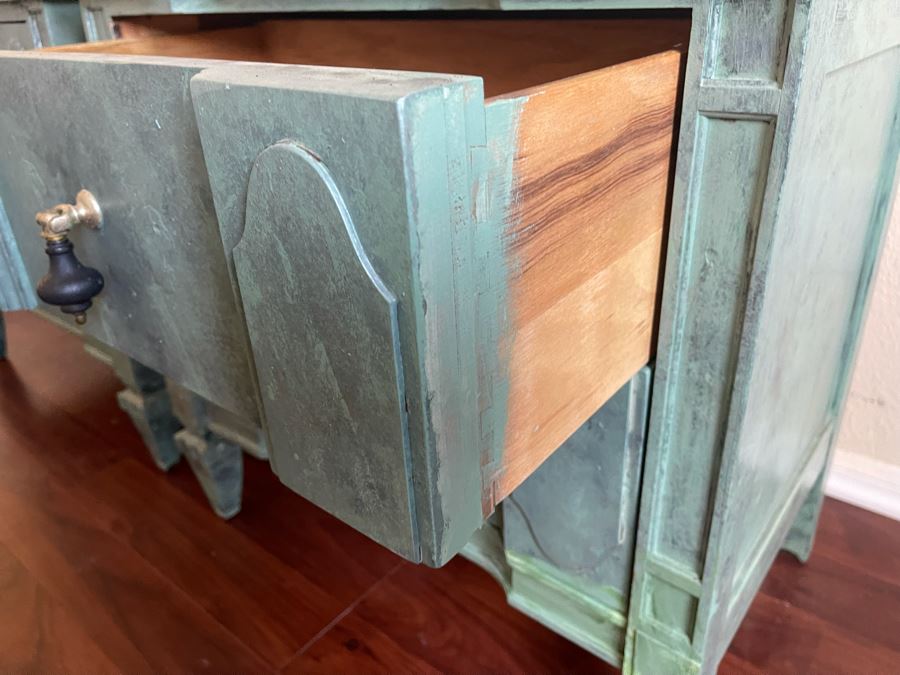 Pair Of Shabby Chic Nightstands By Sherrill Furniture 25.5W X 16D X 24.5H [Photo 7]