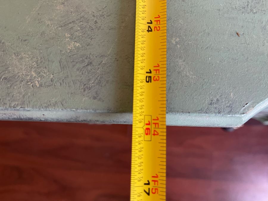 Pair Of Shabby Chic Nightstands By Sherrill Furniture 25.5W X 16D X 24.5H [Photo 9]