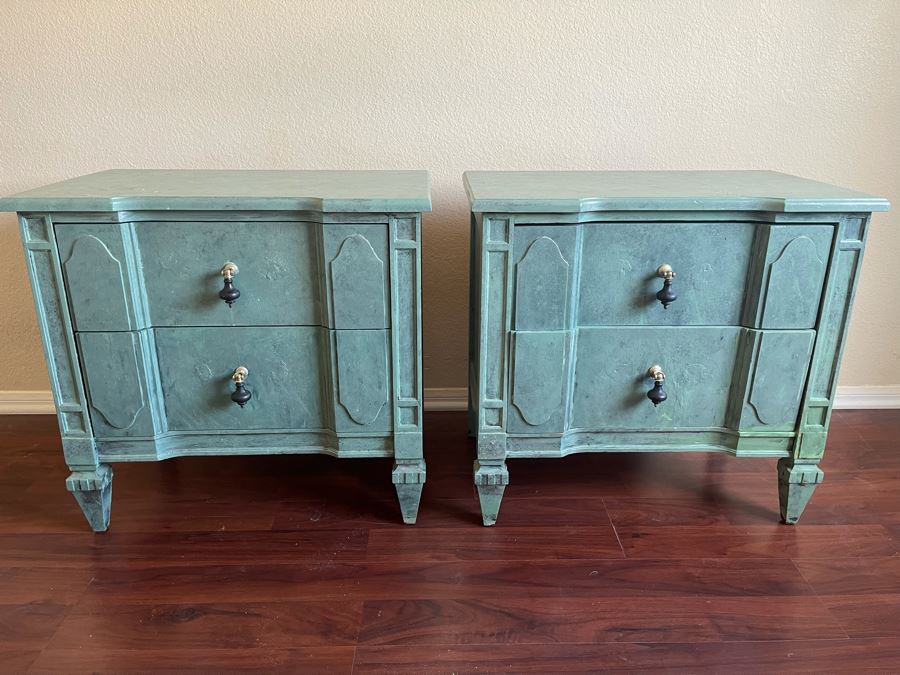 Pair Of Shabby Chic Nightstands By Sherrill Furniture 25 5W X 16D X 24 5H   45348 Nczl 