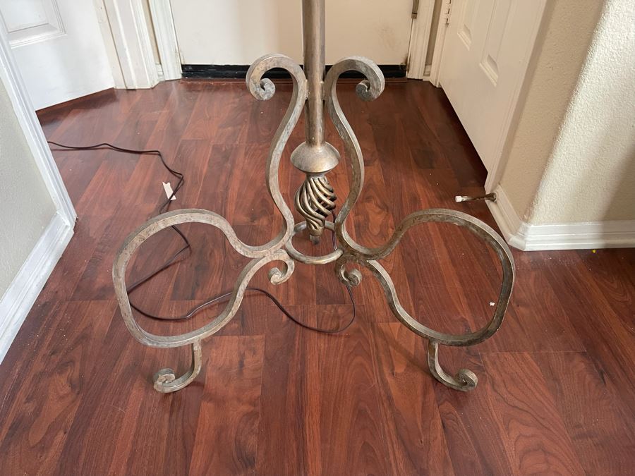 Metal Floor Lamp 72H [Photo 4]
