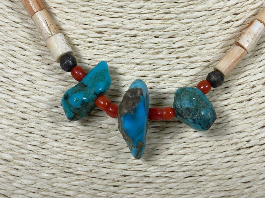 Vintage Turquoise And Bone 16' Necklace [Photo 4]