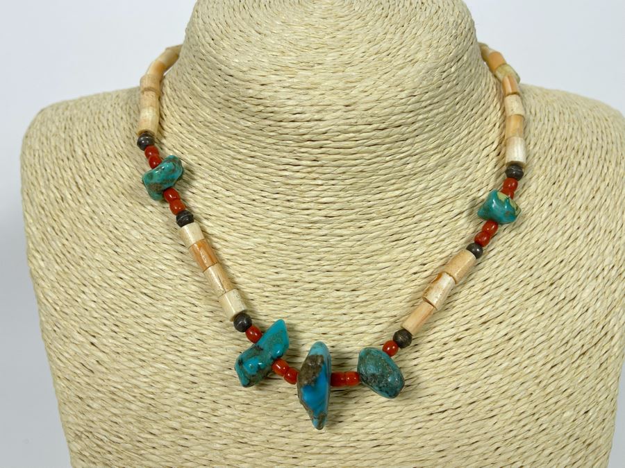 Vintage Turquoise And Bone 16' Necklace [Photo 3]