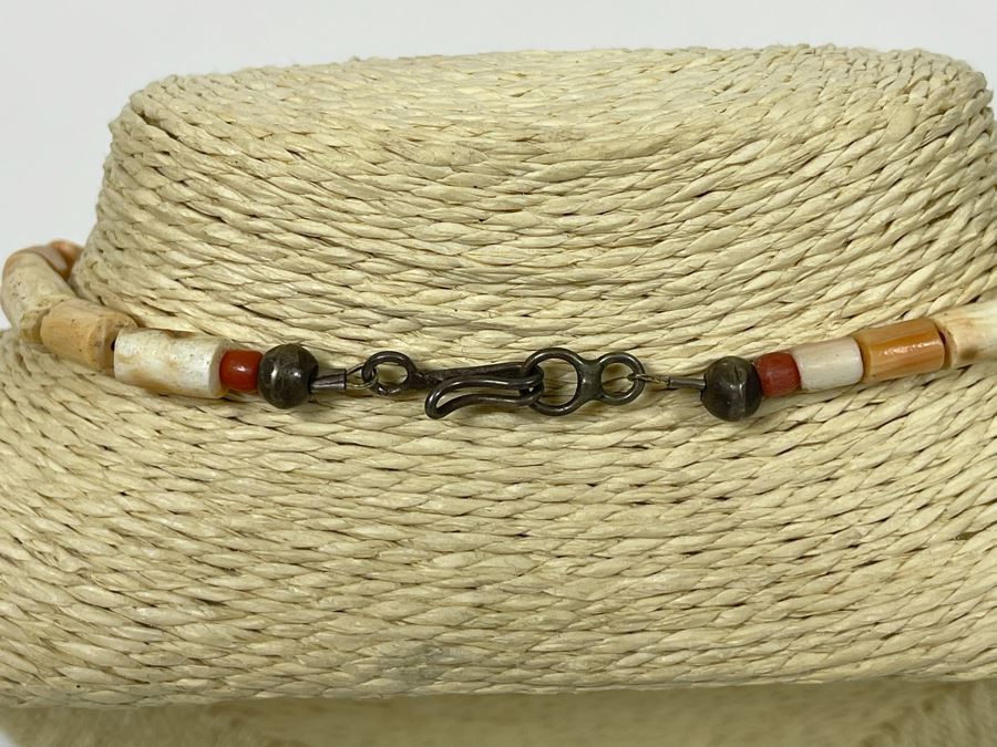 Vintage Turquoise And Bone 16' Necklace [Photo 6]