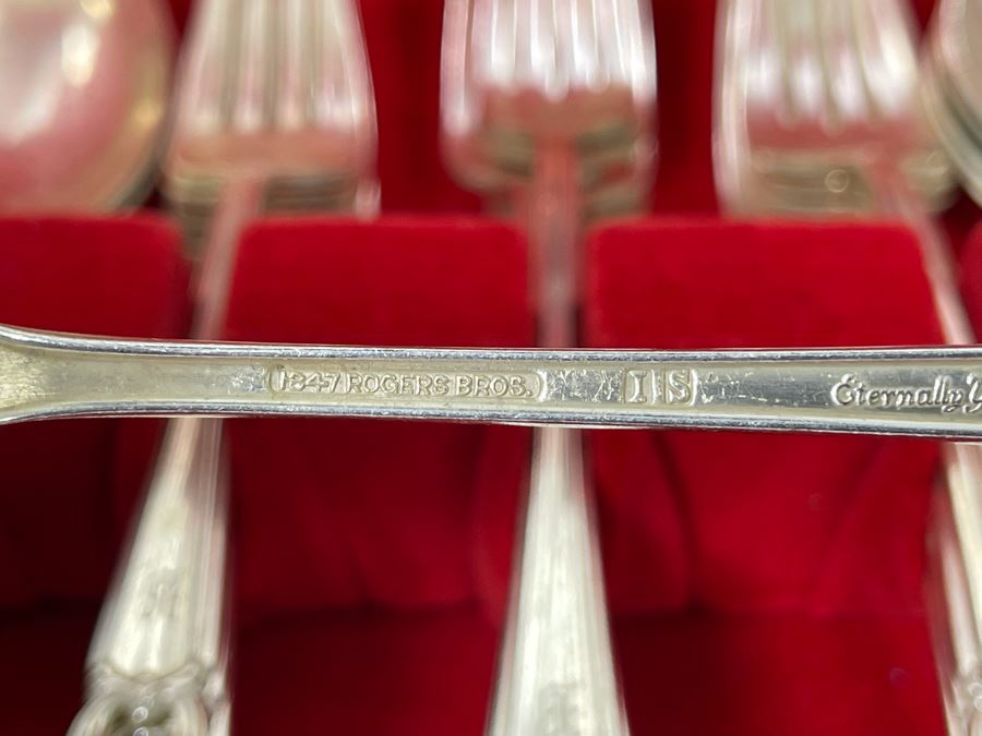 Rogers Bros Flatware Silverplate Flatware Set Eternally Yours Pattern With Wooden Storage Box Apx Service For 10 [Photo 9]
