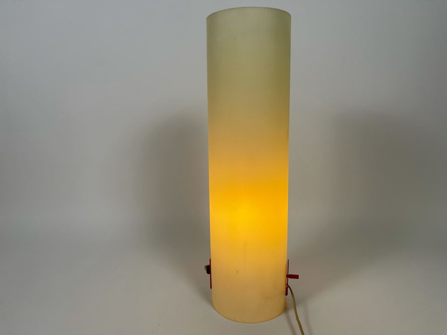 Mid-Century Modern Bill Curry Design Ribbed Plastic Allite 3-Way Socket From Design Line Incorporated 18H [Photo 13]